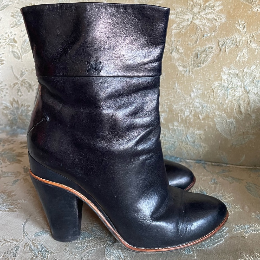 Black Leather Ankle Booties with Stacked Heel - CNC Costume National